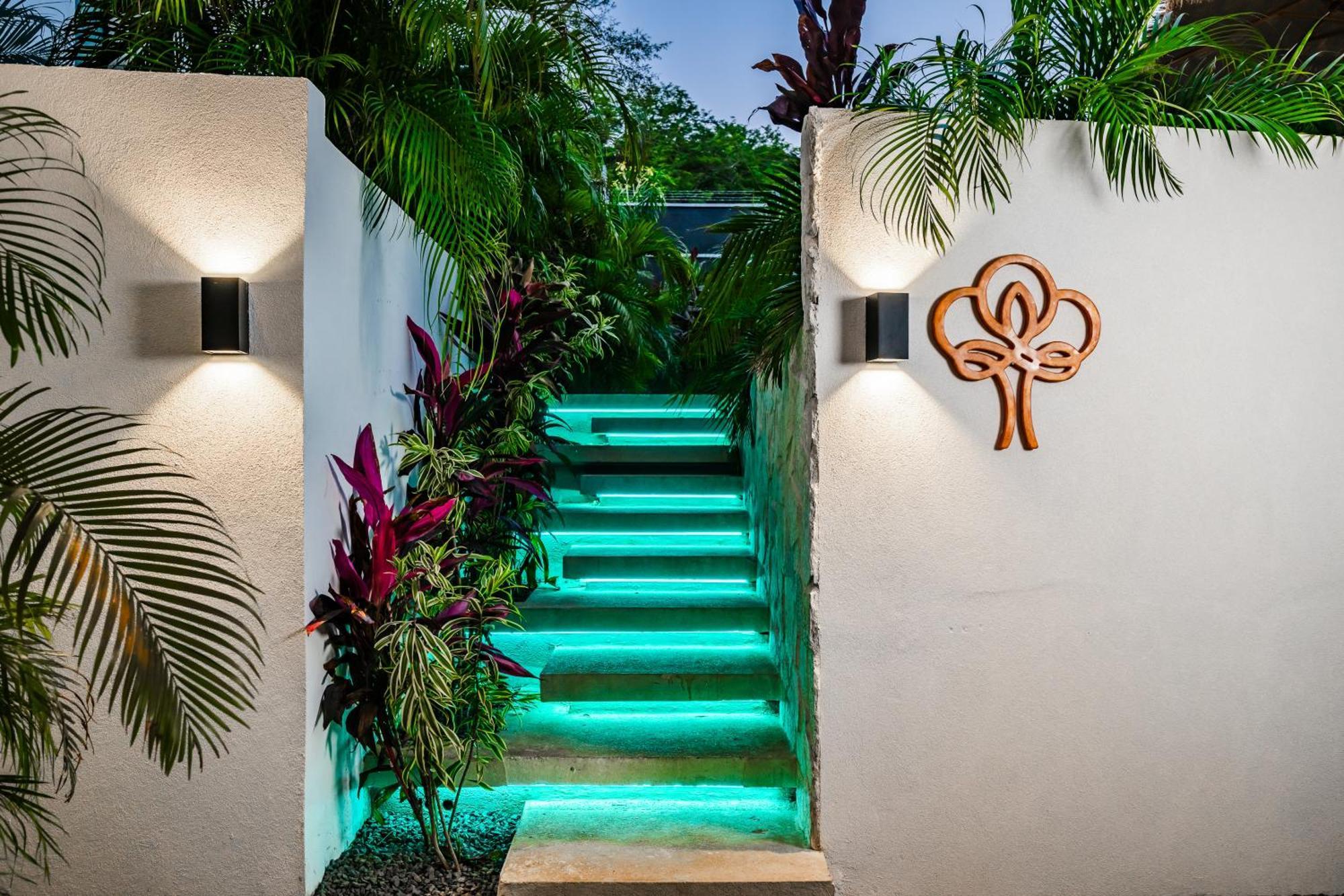 Mvillas Luxury Villas With Beach Club Access & Sauna Тамариндо Екстериор снимка